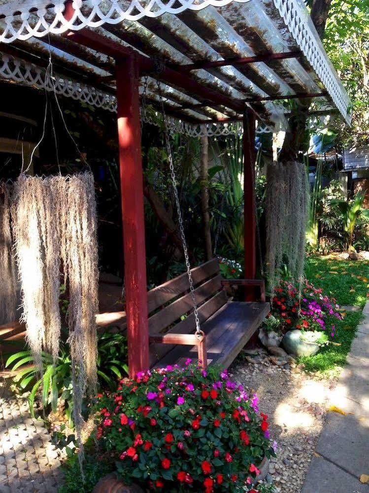 Santitham Guest House Chiang Mai Exterior foto