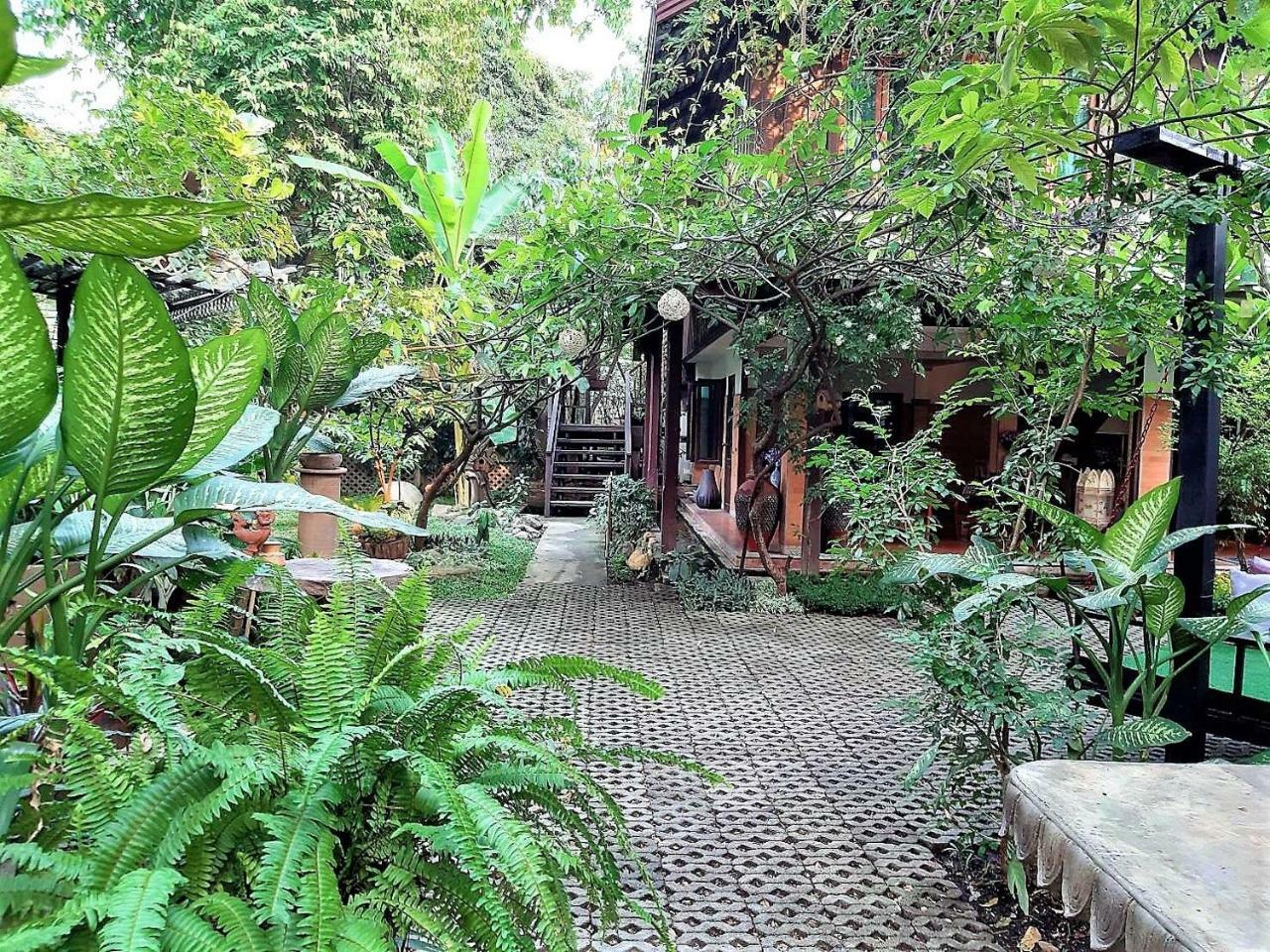Santitham Guest House Chiang Mai Exterior foto