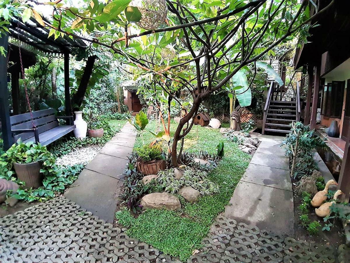 Santitham Guest House Chiang Mai Exterior foto